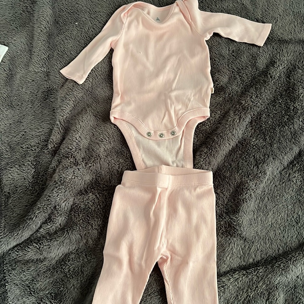Baby gap clothes